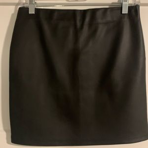 Mini leather skirt - size medium